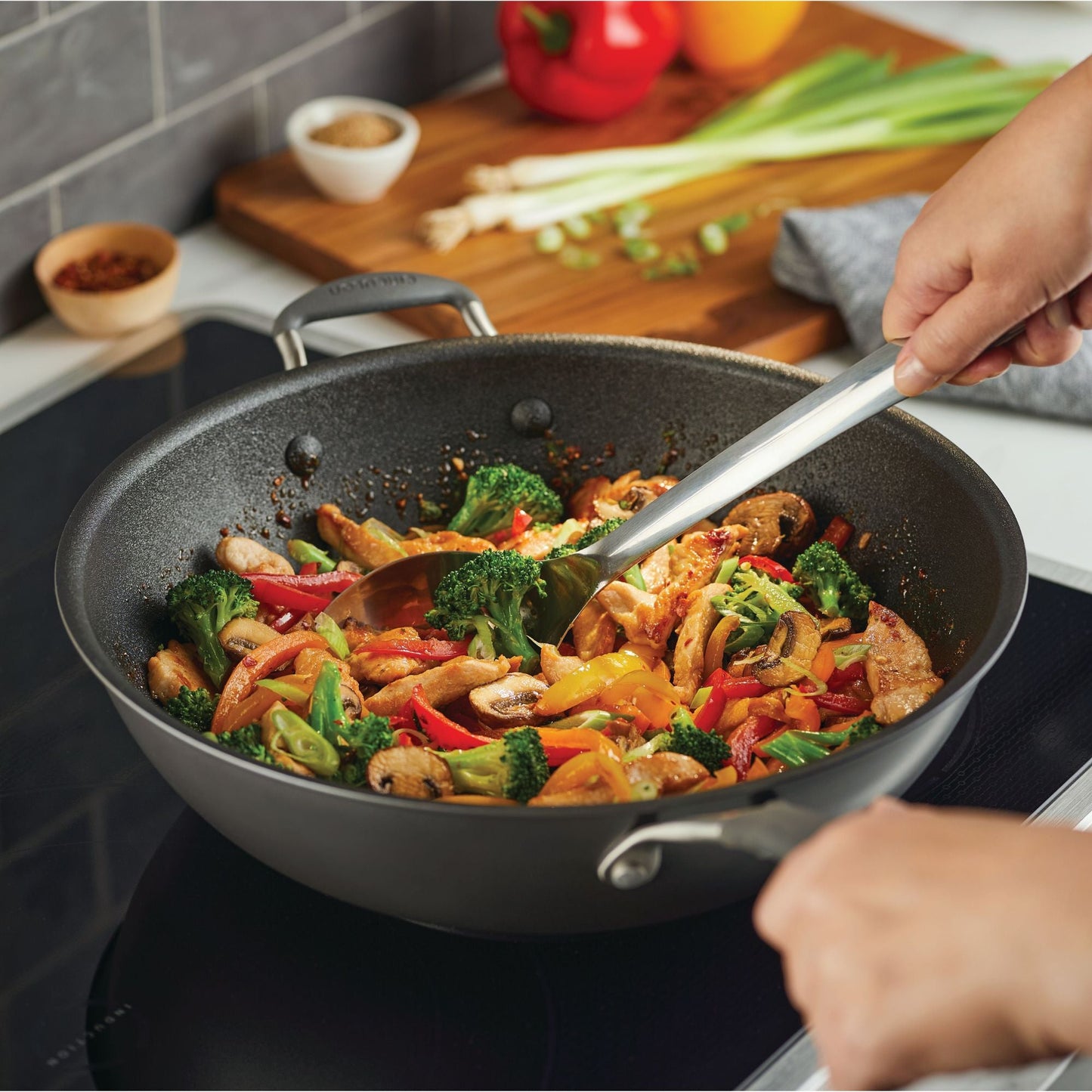 Circulon ScratchDefense A1 Nonstick Nonstick Induction Open Stirfry 34cm