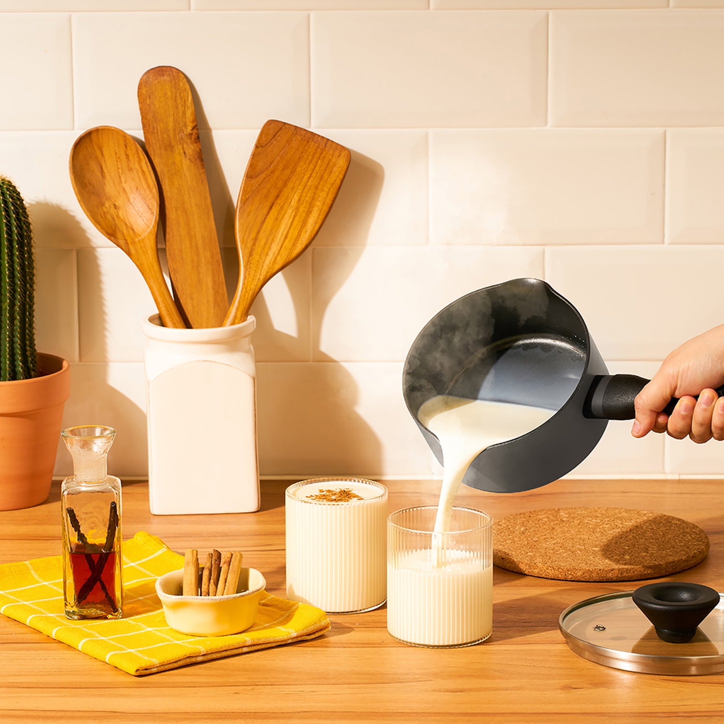 Meyer Bauhaus Series Nonstick Induction Milk Pan with Glass Lid 14cm/0.9L